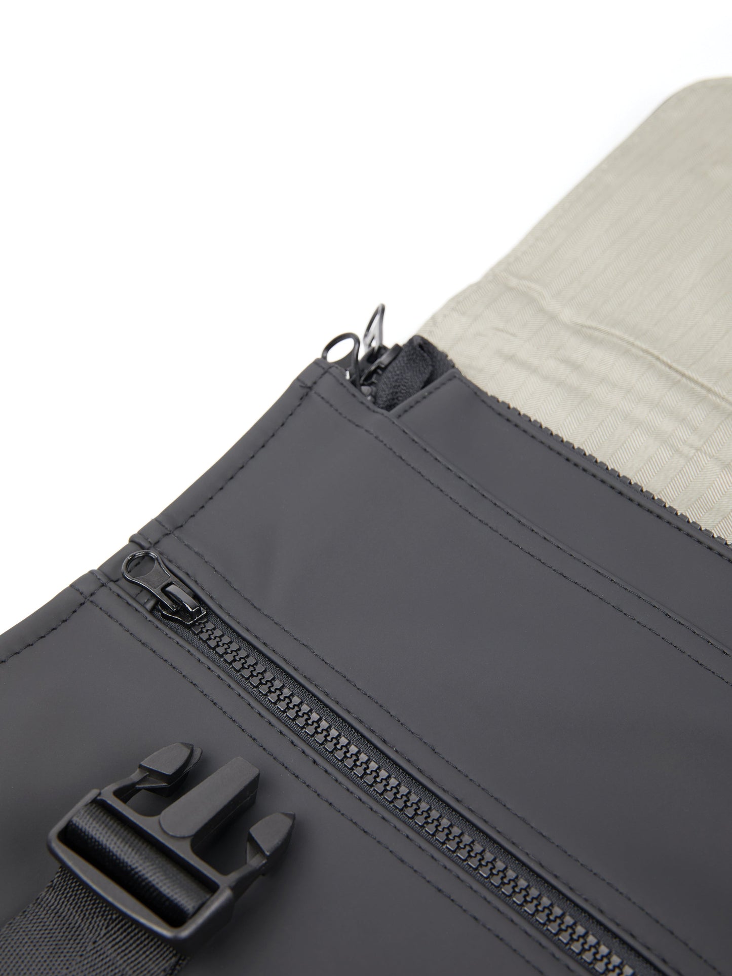 UEF tietokonereppu Baltimore 17"